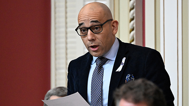 Quebec tables bill to eliminate interprovincial trade barriers on sale of goods